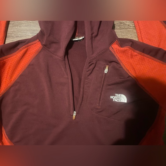 The North Face Burgundy and Red Pullover - Picture 2 of 3